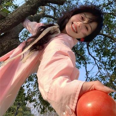 美女蛇岛求生